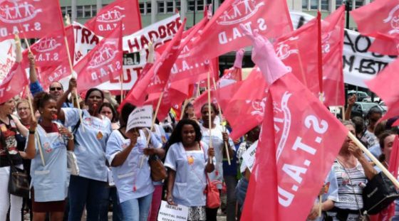 Trabalhadores da limpeza industrial em luta com greve e manif